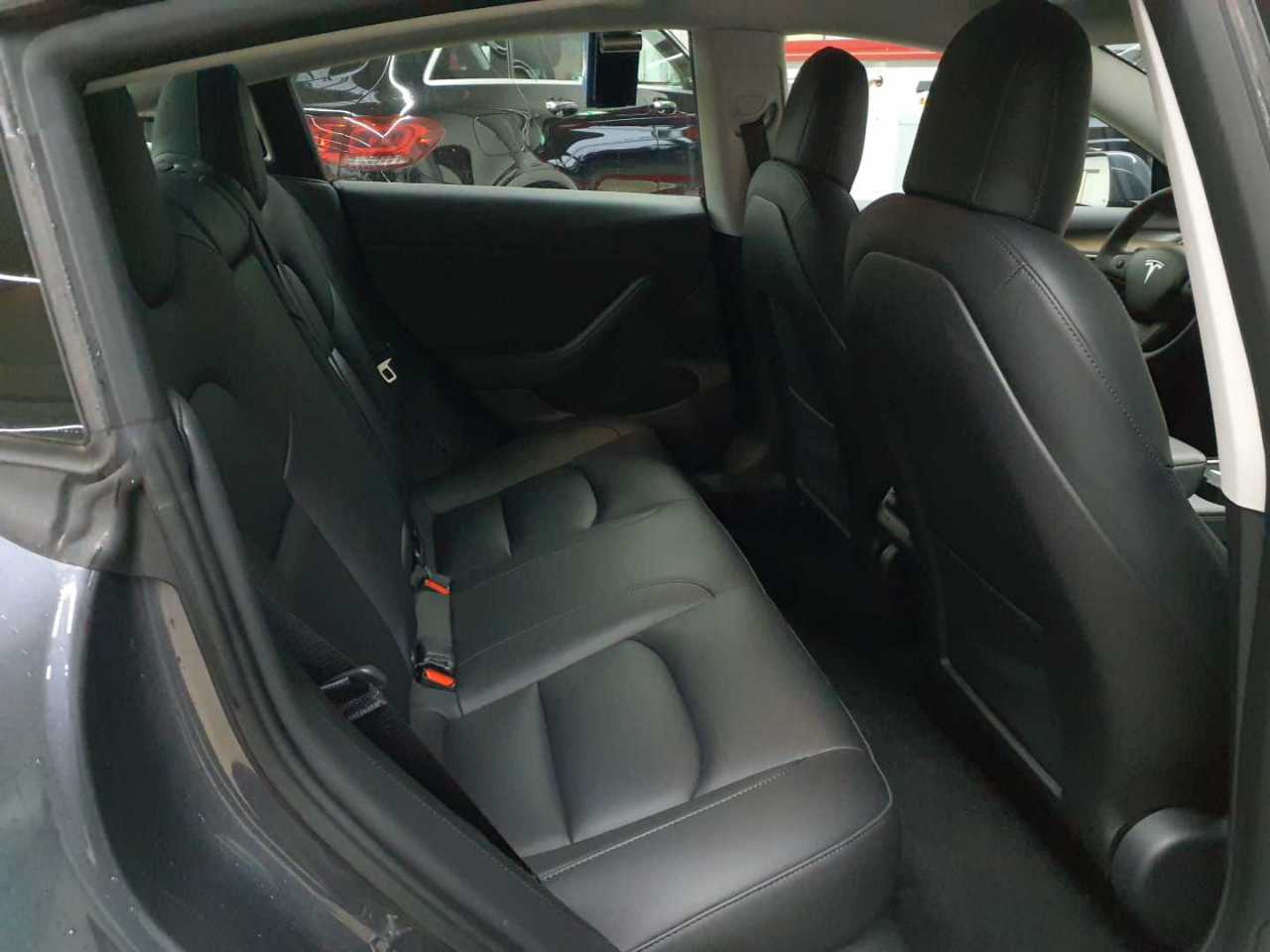 Tesla Model 3 Langstreckenbatt. Allradantrieb Dual Motor 14
