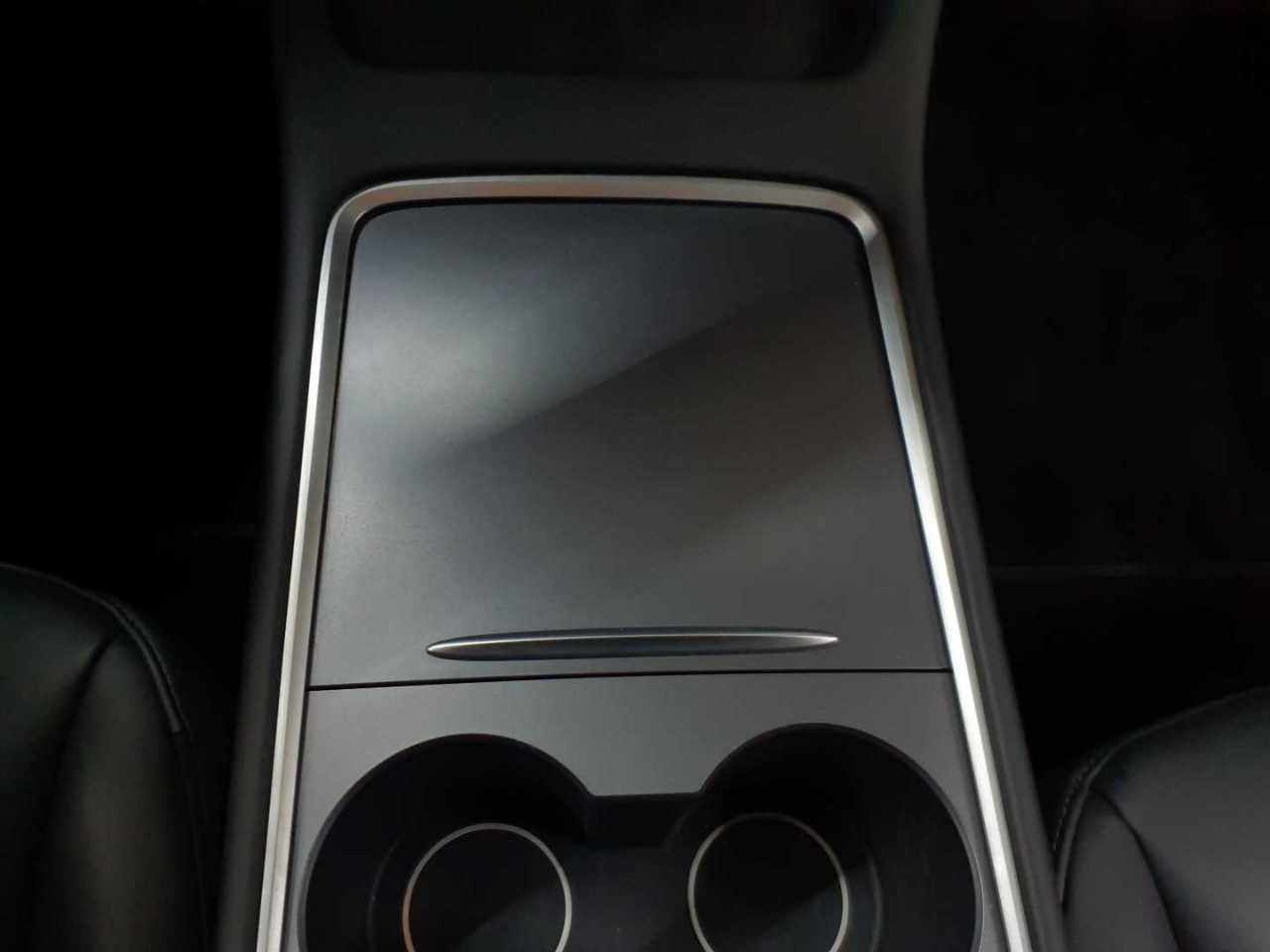 Tesla Model 3 Langstreckenbatt. Allradantrieb Dual Motor 10