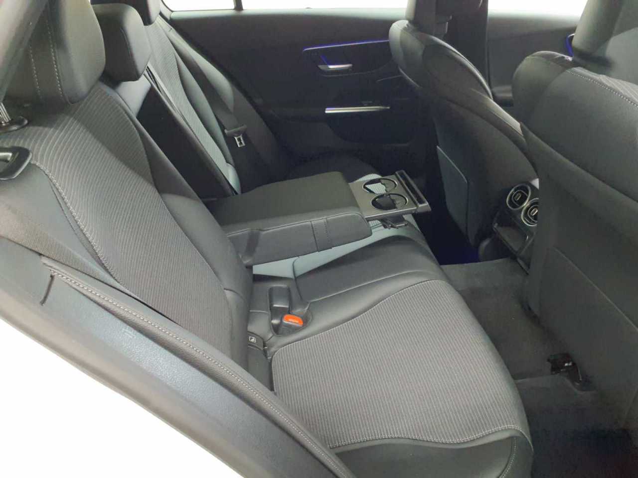 Mercedes-Benz C 300 e T 9G-TRONIC Avantgarde 14
