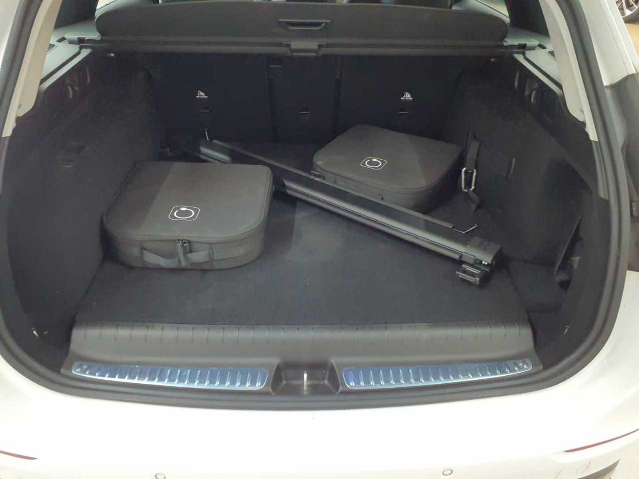 Mercedes-Benz C 300 e T 9G-TRONIC Avantgarde 15
