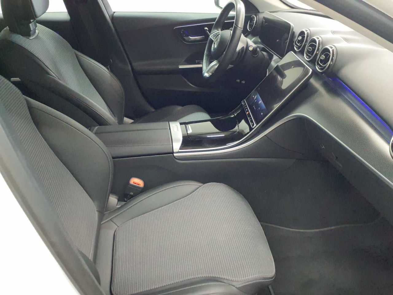 Mercedes-Benz C 300 e T 9G-TRONIC Avantgarde 8