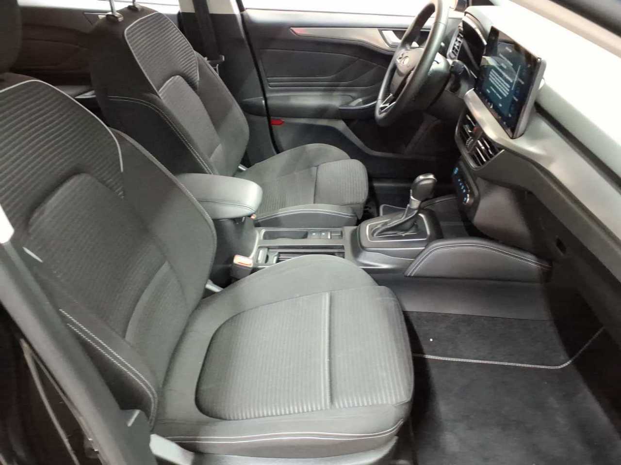 Ford Focus Turnier 1.0 EcoBoost Hybrid Aut. TITANIUM X 8