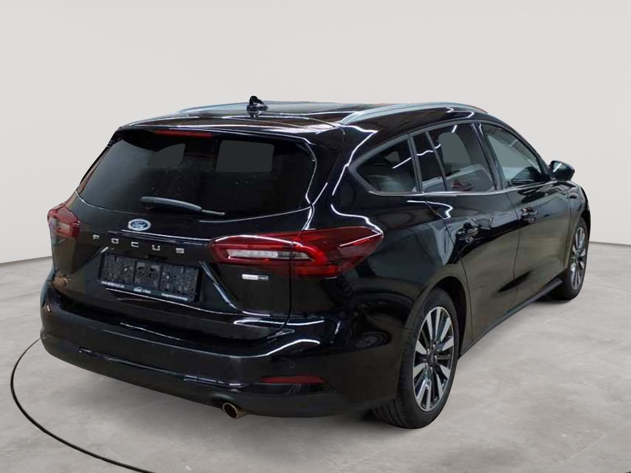 Ford Focus Turnier 1.0 EcoBoost Hybrid Aut. TITANIUM X 4