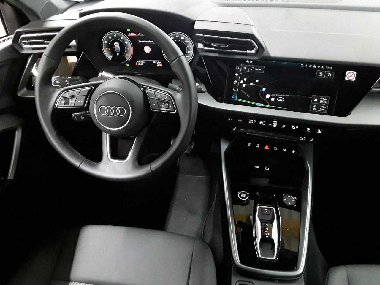 Audi A3 TFSI 85 kW Sportback S tronic advanced 10