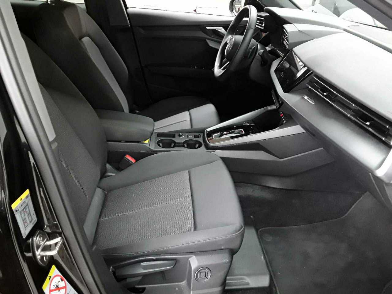 Audi A3 TFSI 85 kW Sportback S tronic advanced 8