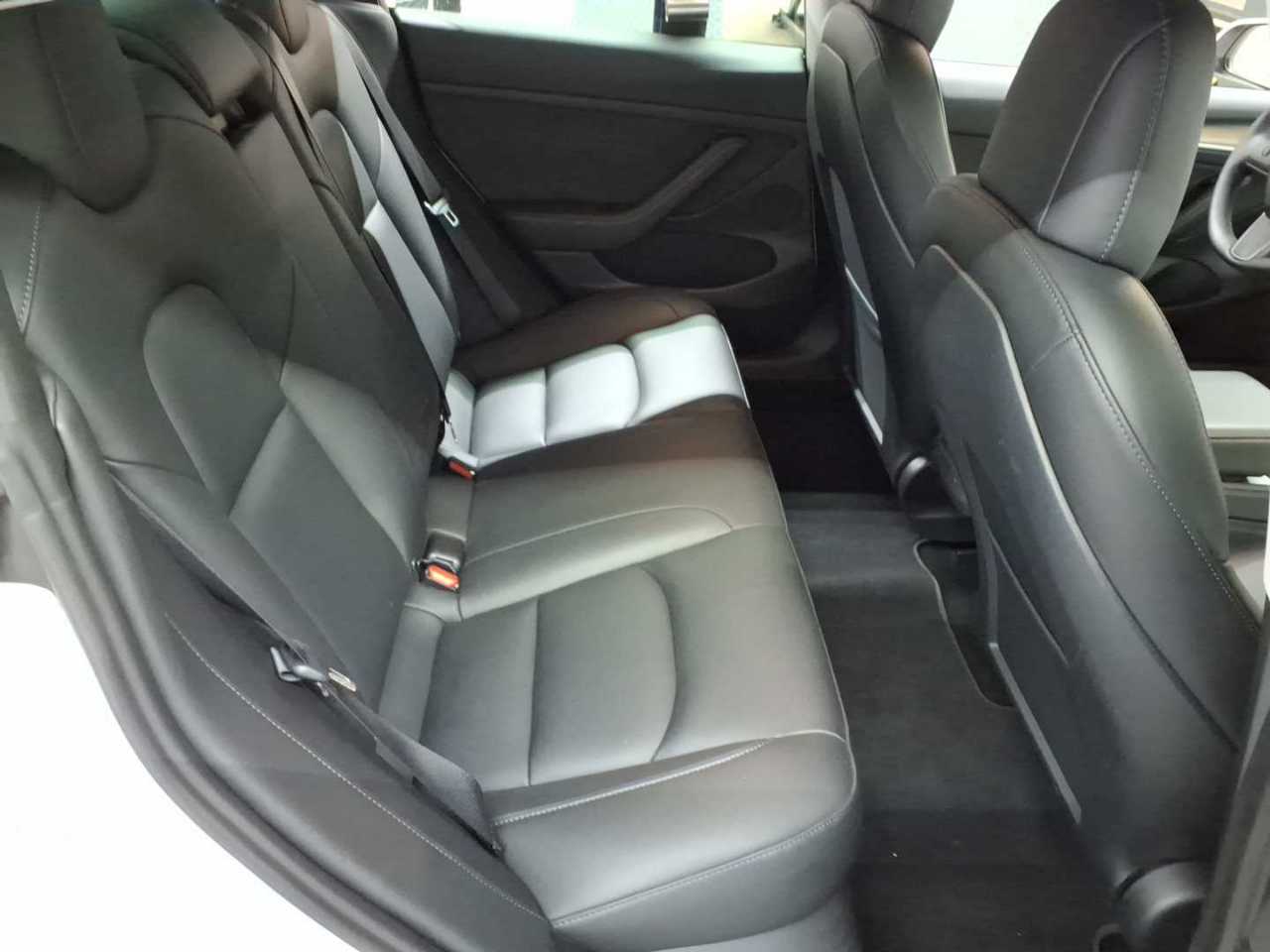 Tesla Model 3 Standard Reichweite Plus Hinterradantrieb 14