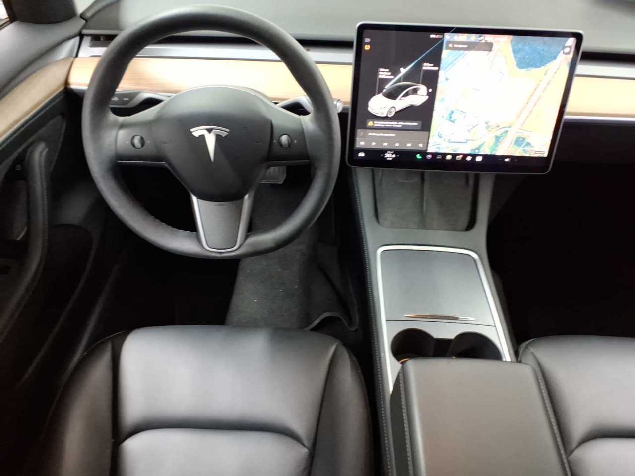 Tesla Model 3 Standard Reichweite Plus Hinterradantrieb 10