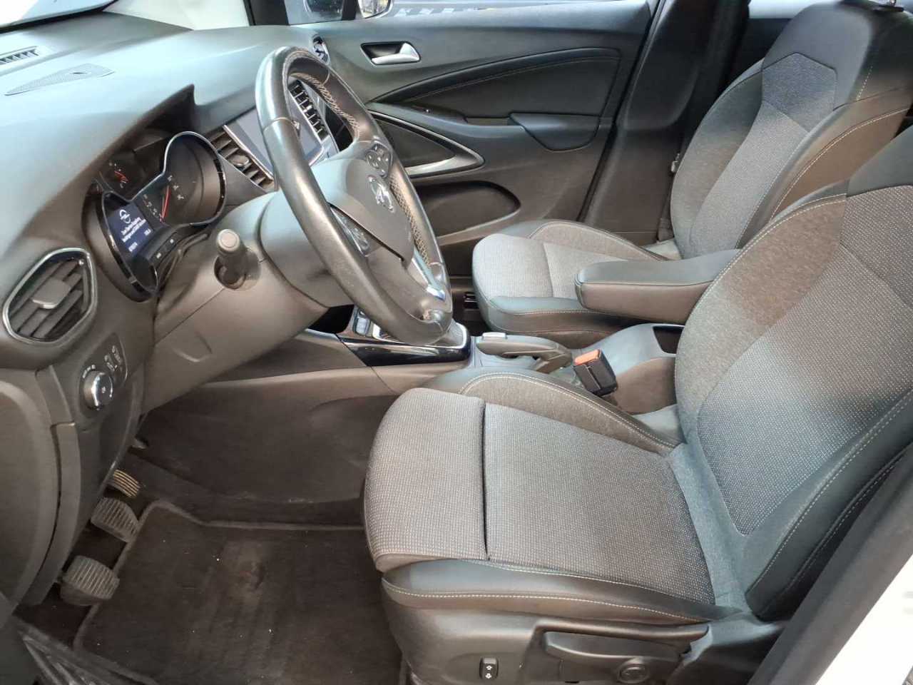Opel Crossland 1.5 Diesel Elegance 8