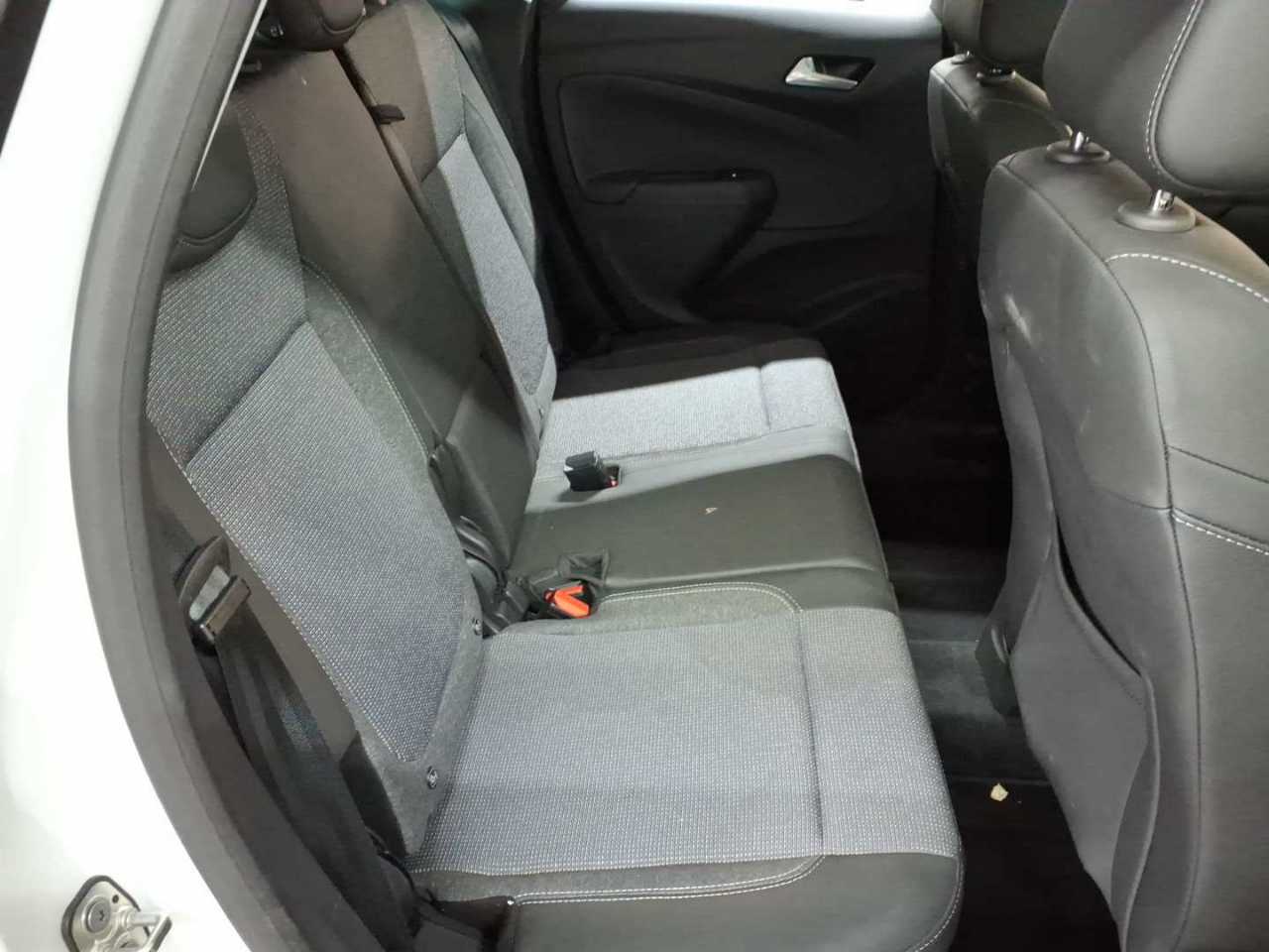 Opel Crossland 1.5 Diesel Elegance 14