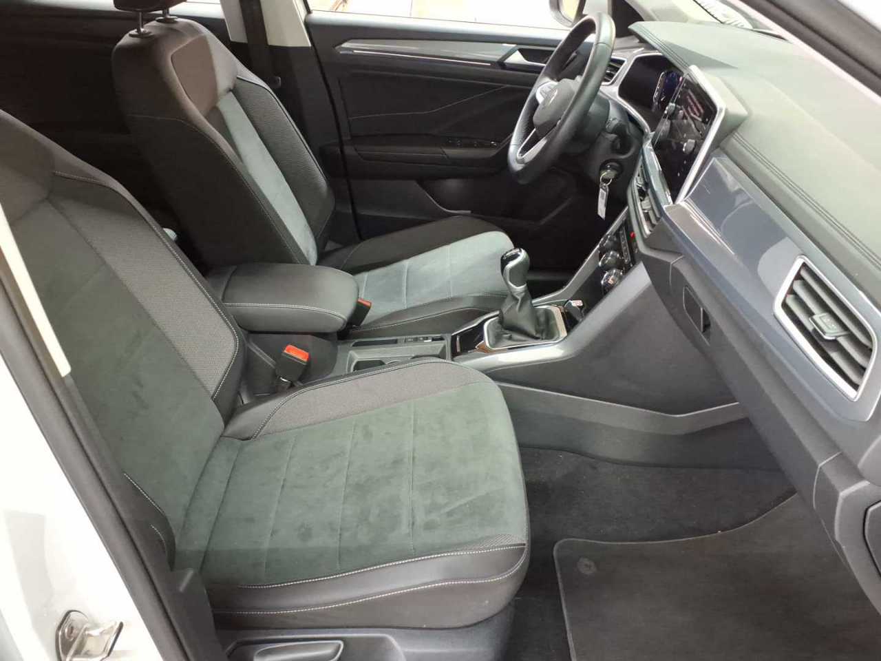 Volkswagen T-Roc 1.0 TSI OPF Style 8