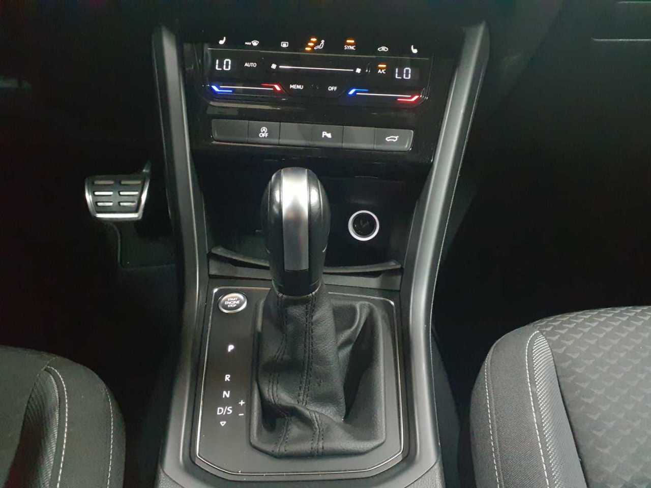 Vw Touran 2.0 TDI SCR DSG ACTIVE 10