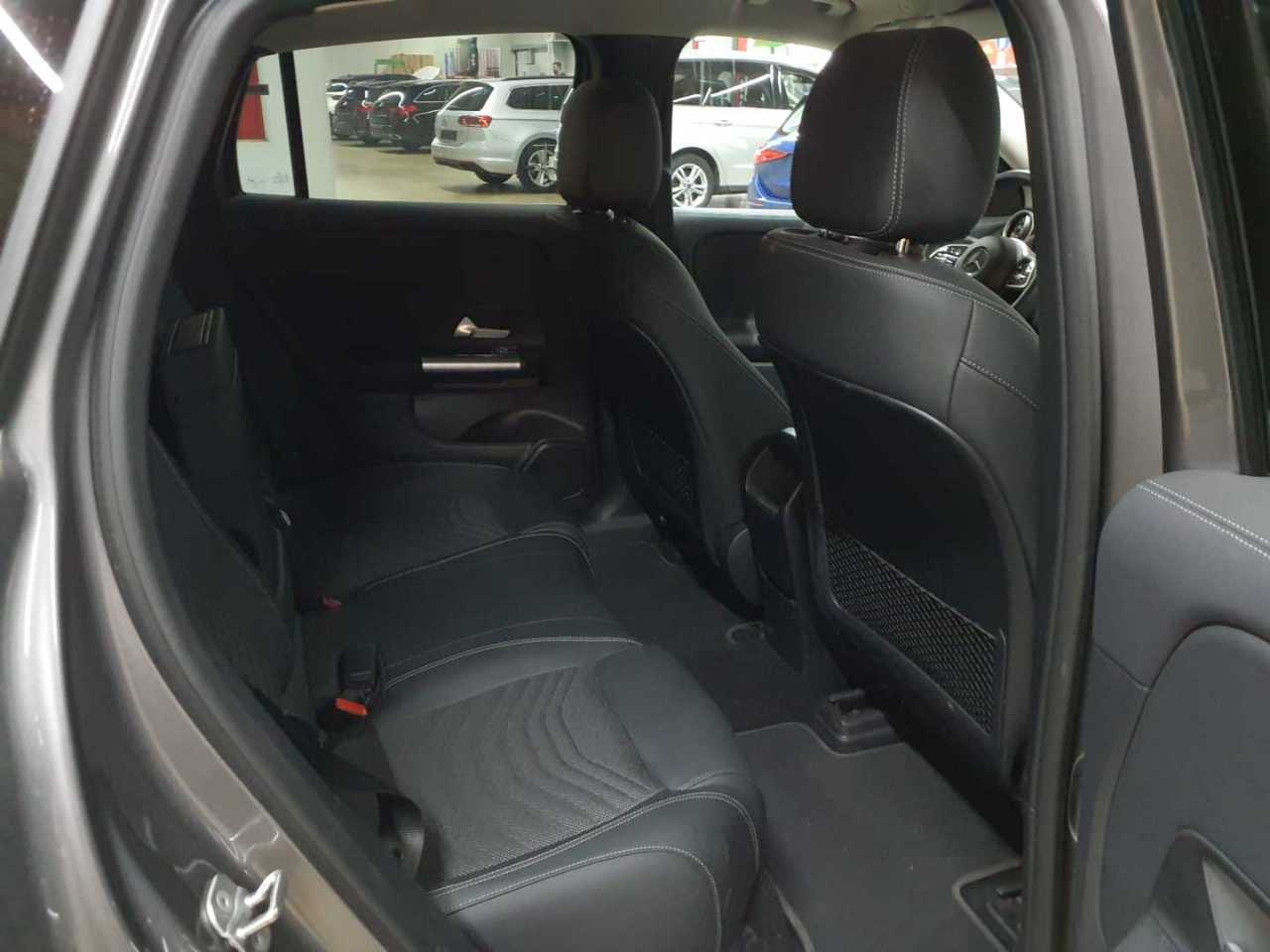 Mercedes-Benz EQA 250+ Progressive 14