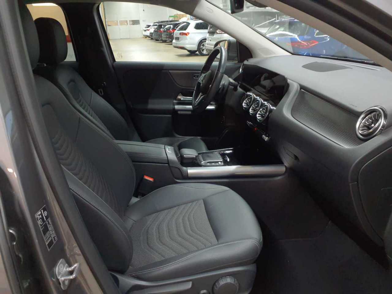 Mercedes-Benz EQA 250+ Progressive 8