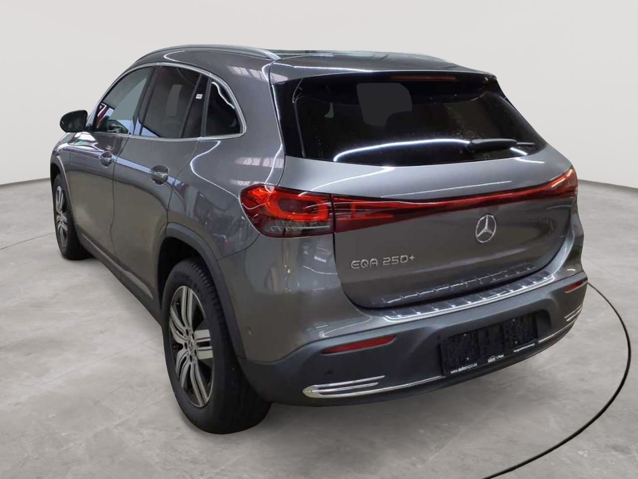 Mercedes-Benz EQA 250+ Progressive 5