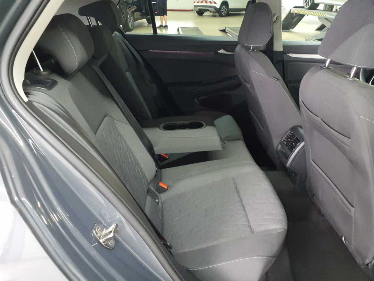 Vw Golf 1.5 eTSI OPF DSG Life 13