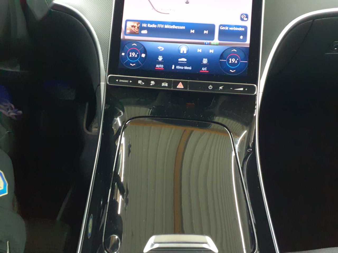 Mercedes-Benz C 300 e T 9G-TRONIC Avantgarde 10