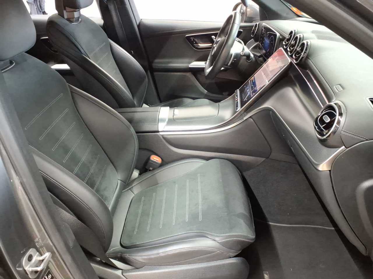 Mercedes-Benz GLC 220 d 4Matic 9G-TRONIC AMG Line Advanced 8