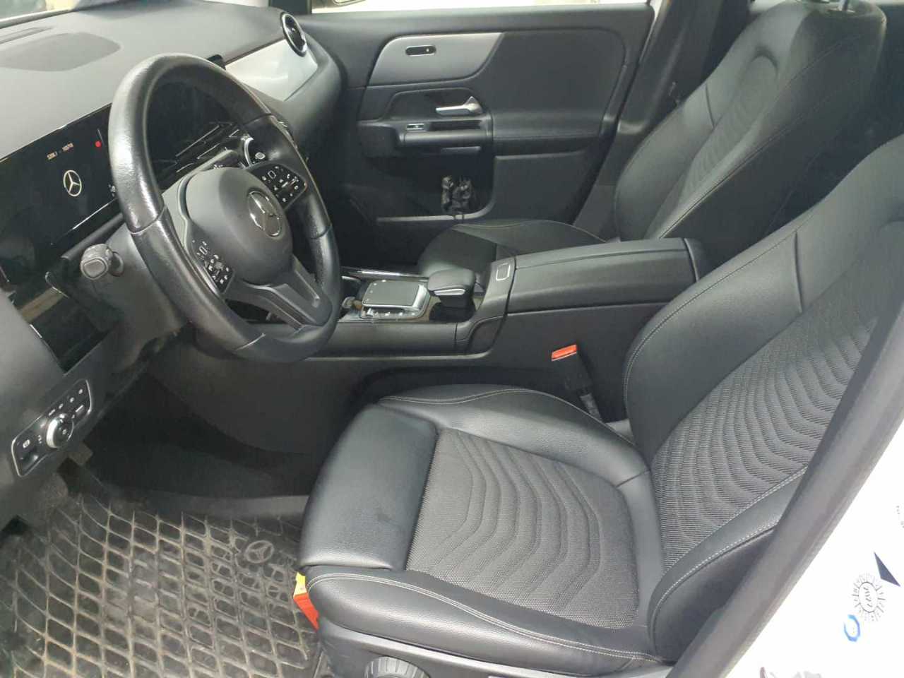 Mercedes-Benz GLA 200 d 8G-DCT Style 7