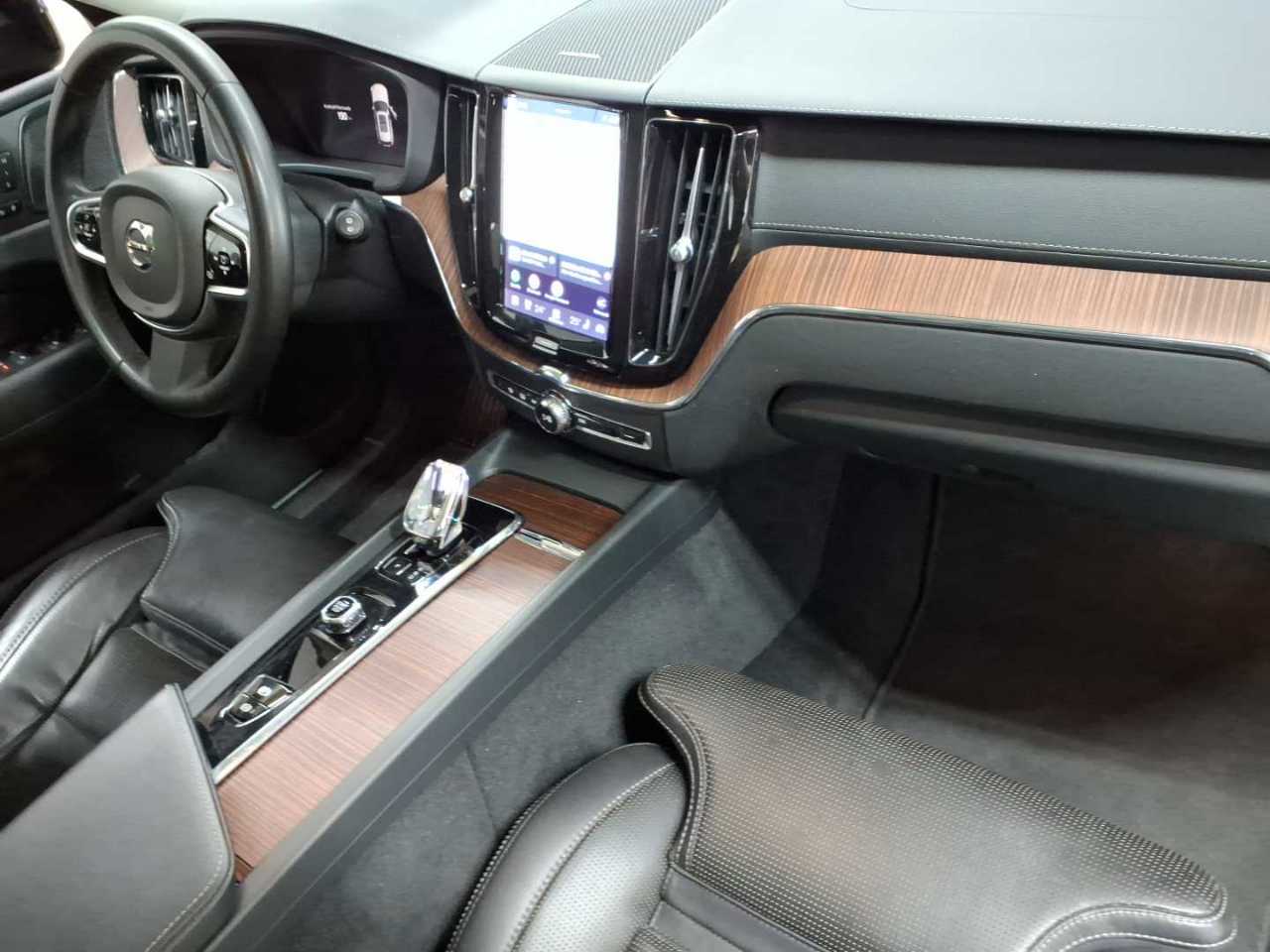 Volvo XC60 B4 D AWD Ultimate Dark 9