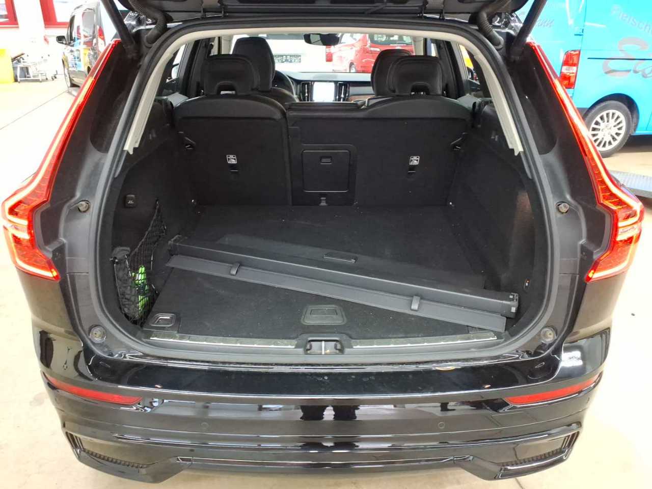 Volvo XC60 B4 D AWD Ultimate Dark 15