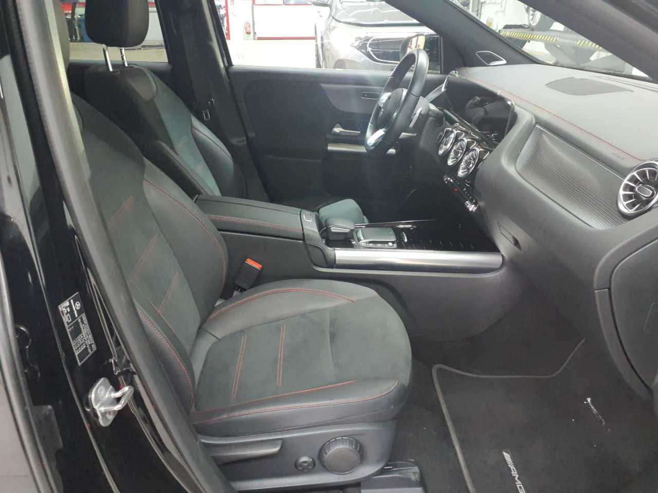 Mercedes-Benz EQA 250 AMG Line 7