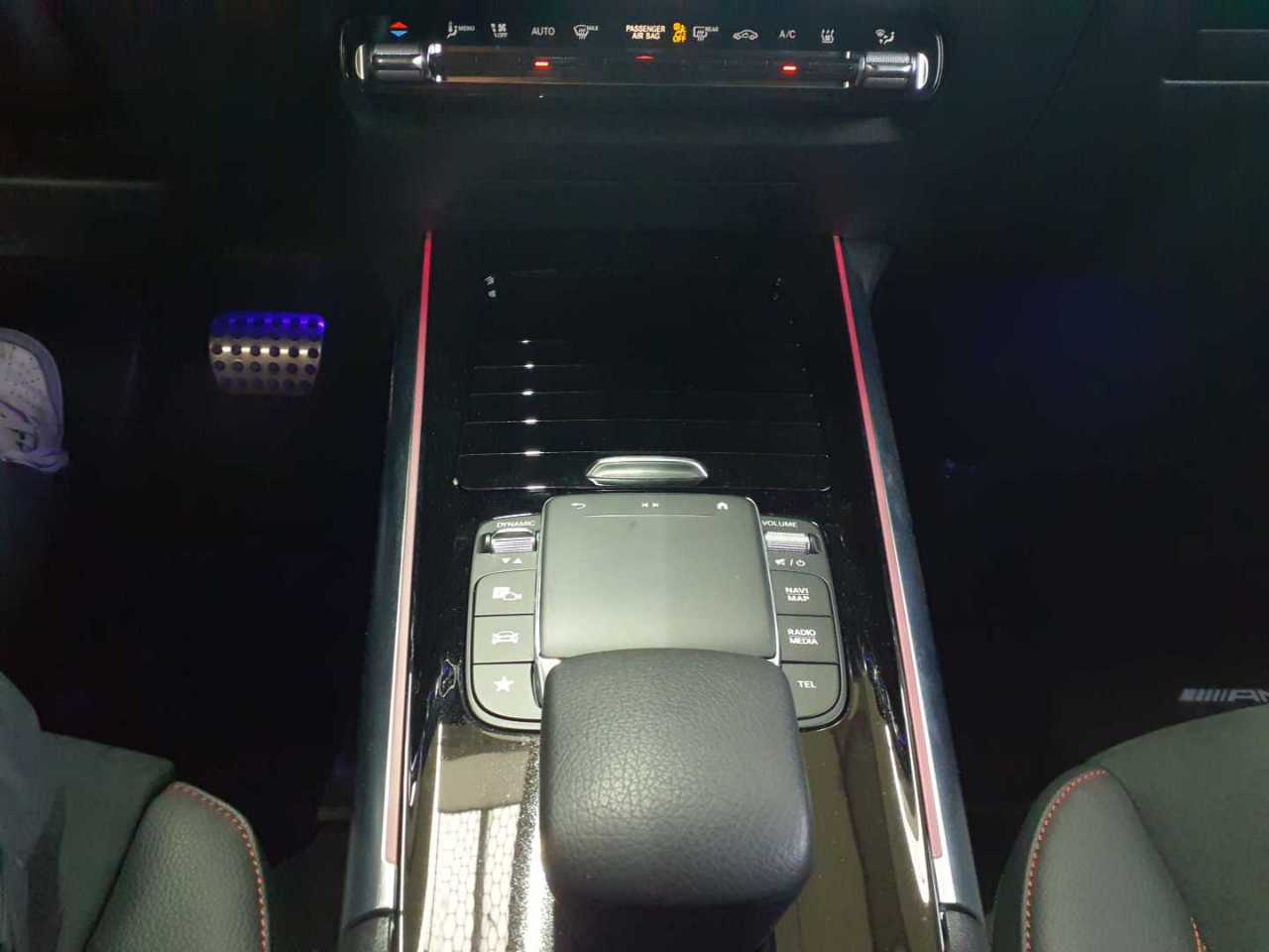 Mercedes-Benz EQA 250 AMG Line 10