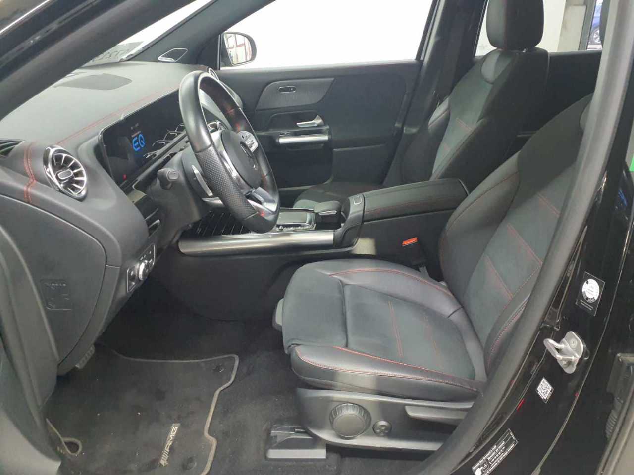 Mercedes-Benz EQA 250 AMG Line 8