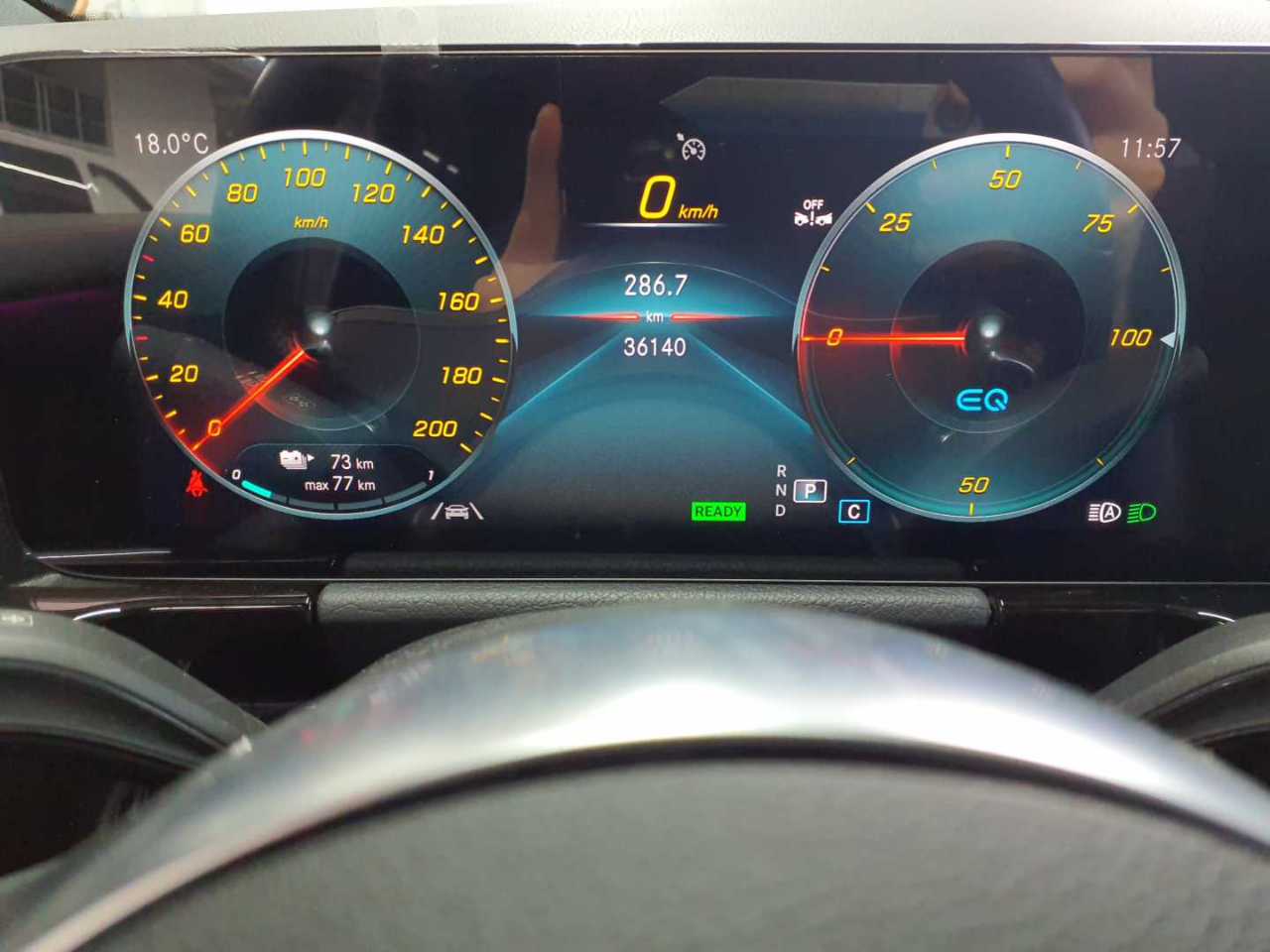 Mercedes-Benz EQA 250 AMG Line 11