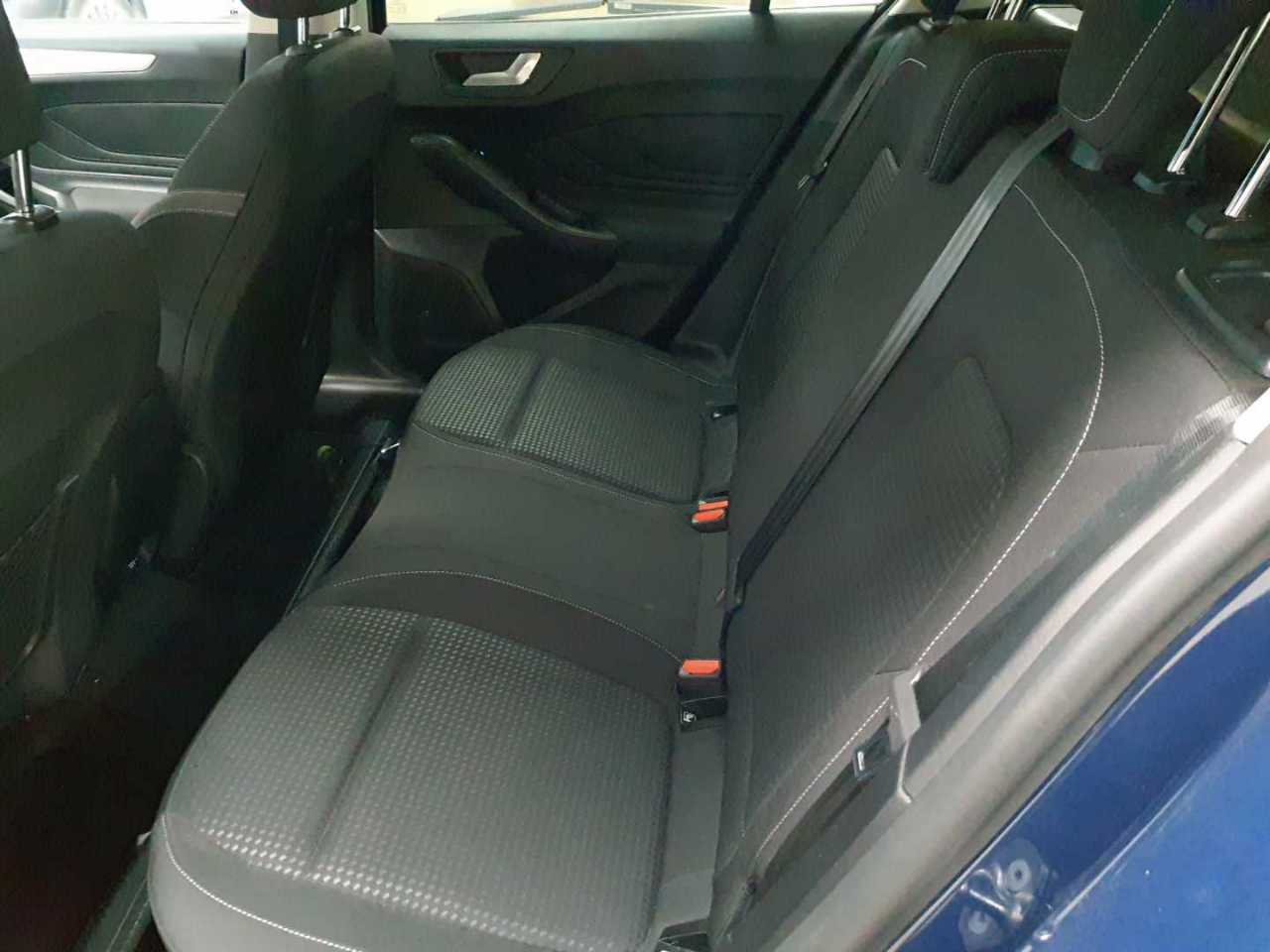 Ford Focus Turnier 2.0 EcoBlue Start-Stopp-System COOL&CONNECT 13