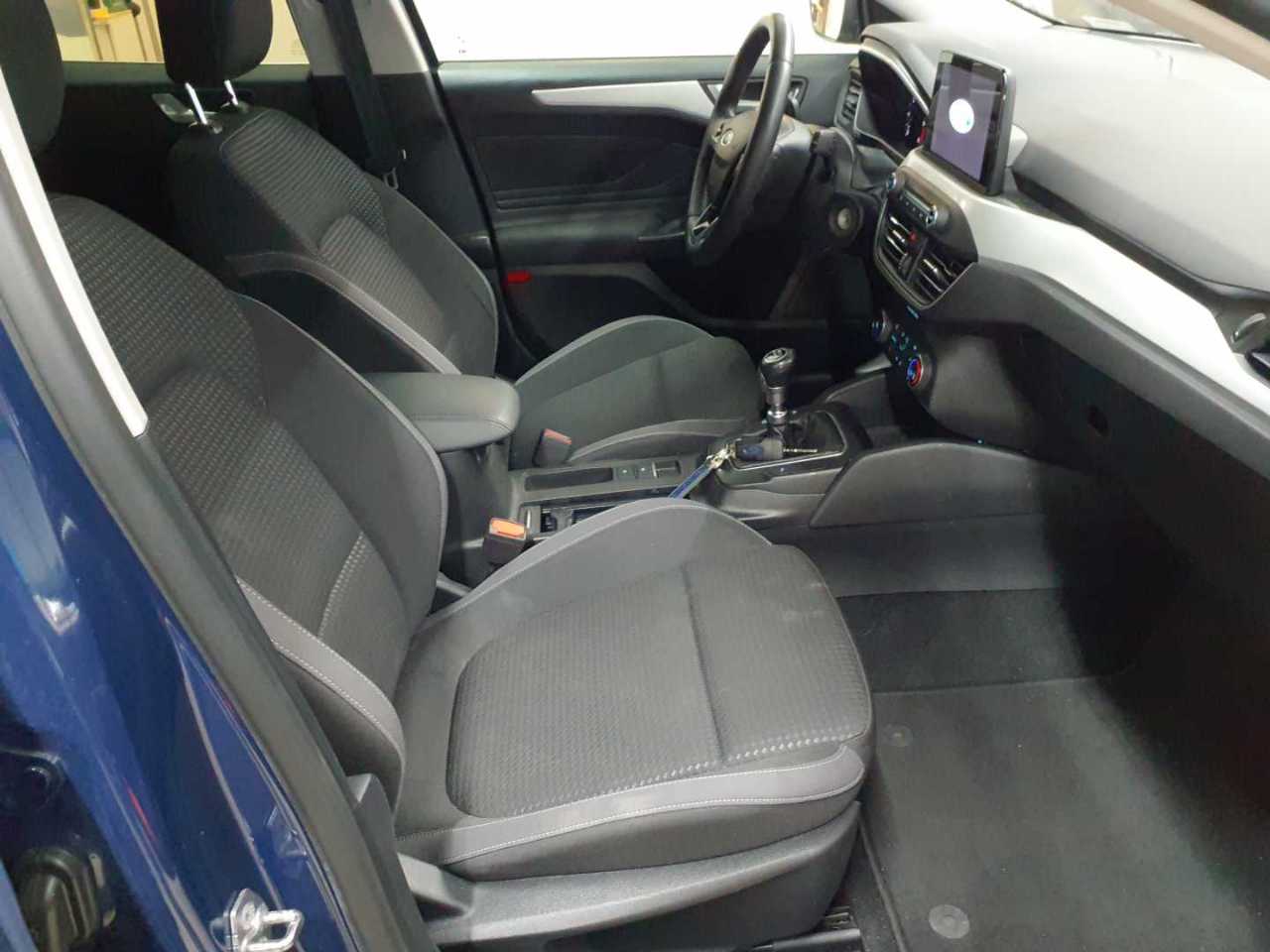Ford Focus Turnier 2.0 EcoBlue Start-Stopp-System COOL&CONNECT 8