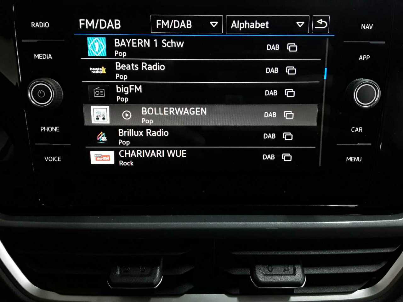 Volkswagen T-Roc 1.0 TSI OPF Style 12