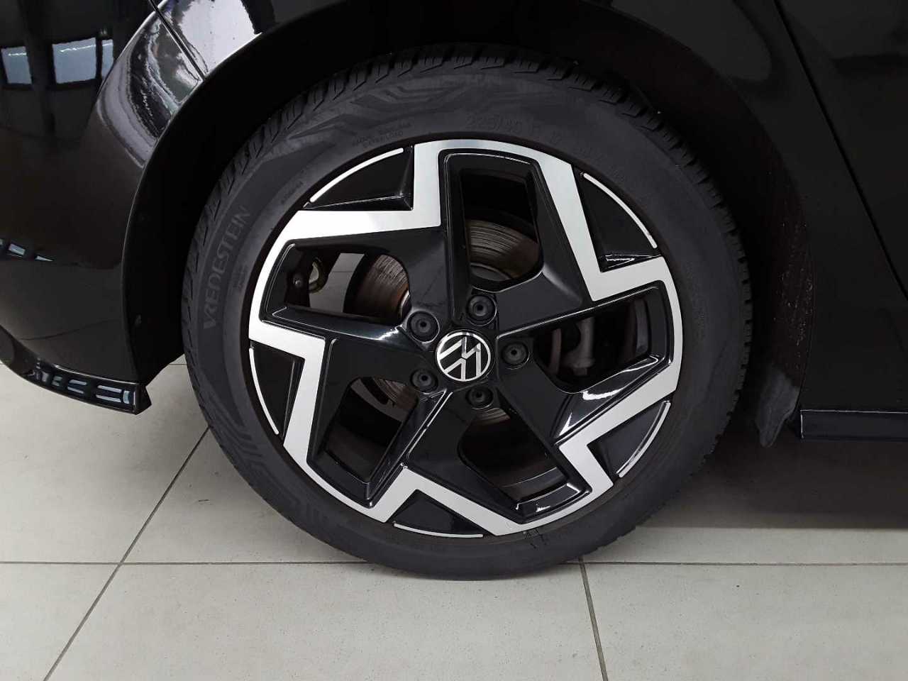 Vw Golf 1.5 eTSI OPF DSG R-Line 18