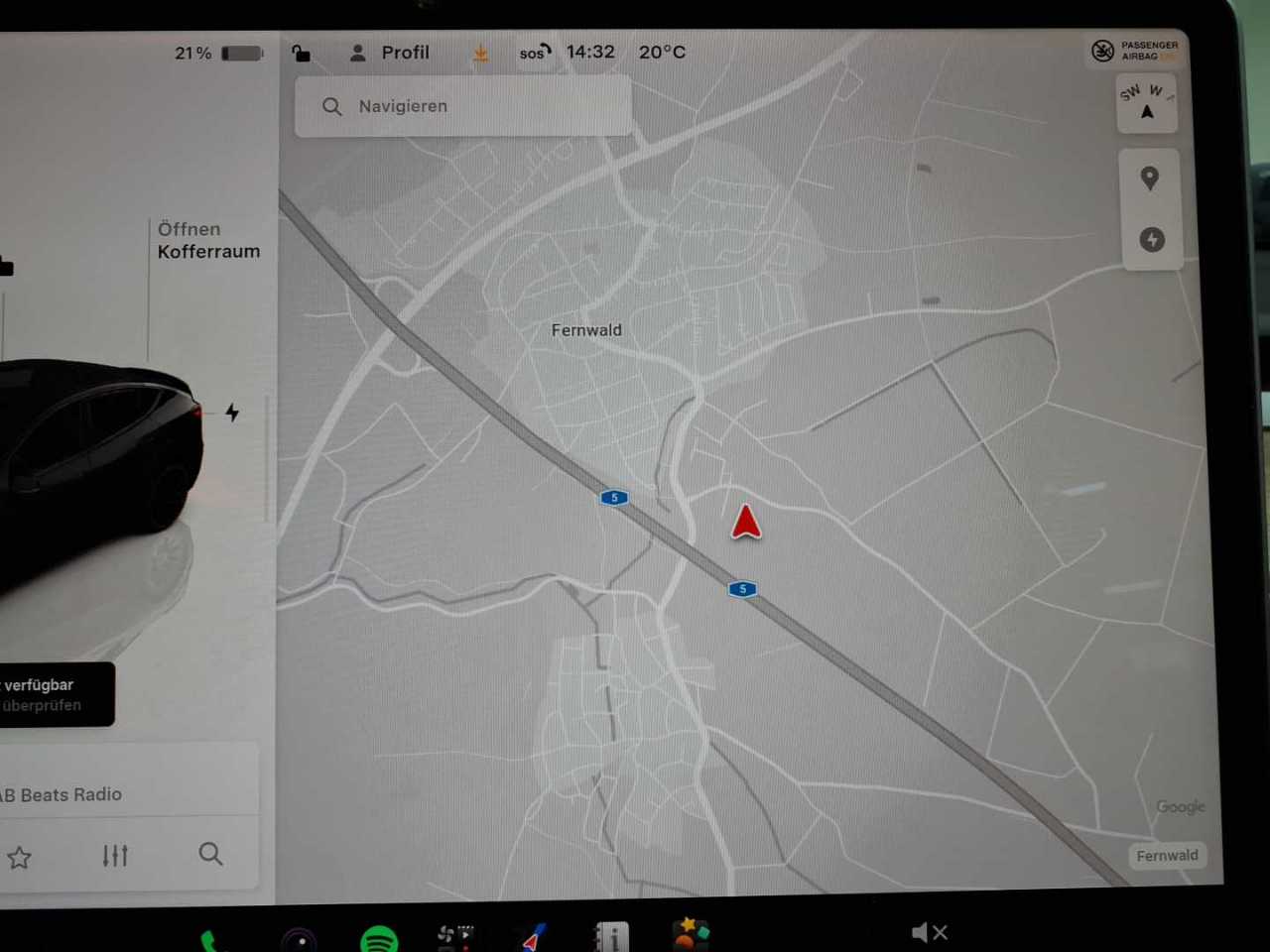 Tesla Model Y Performance Dual Motor AWD 12