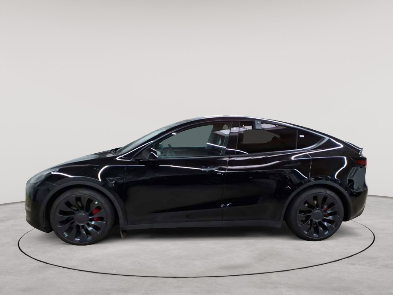 Tesla Model Y Performance Dual Motor AWD 6