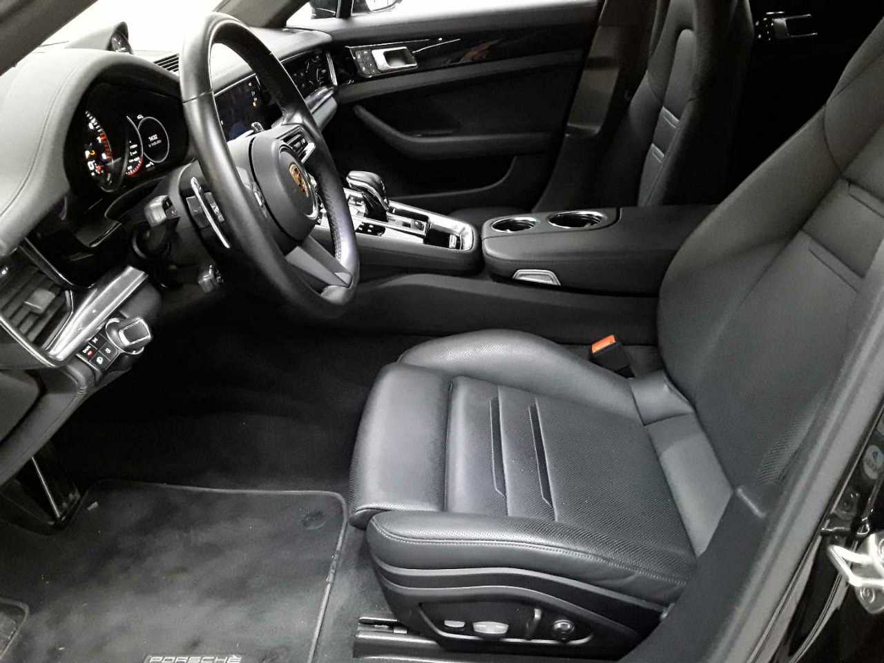 Porsche Panamera 4 E-Hybrid Executive 7