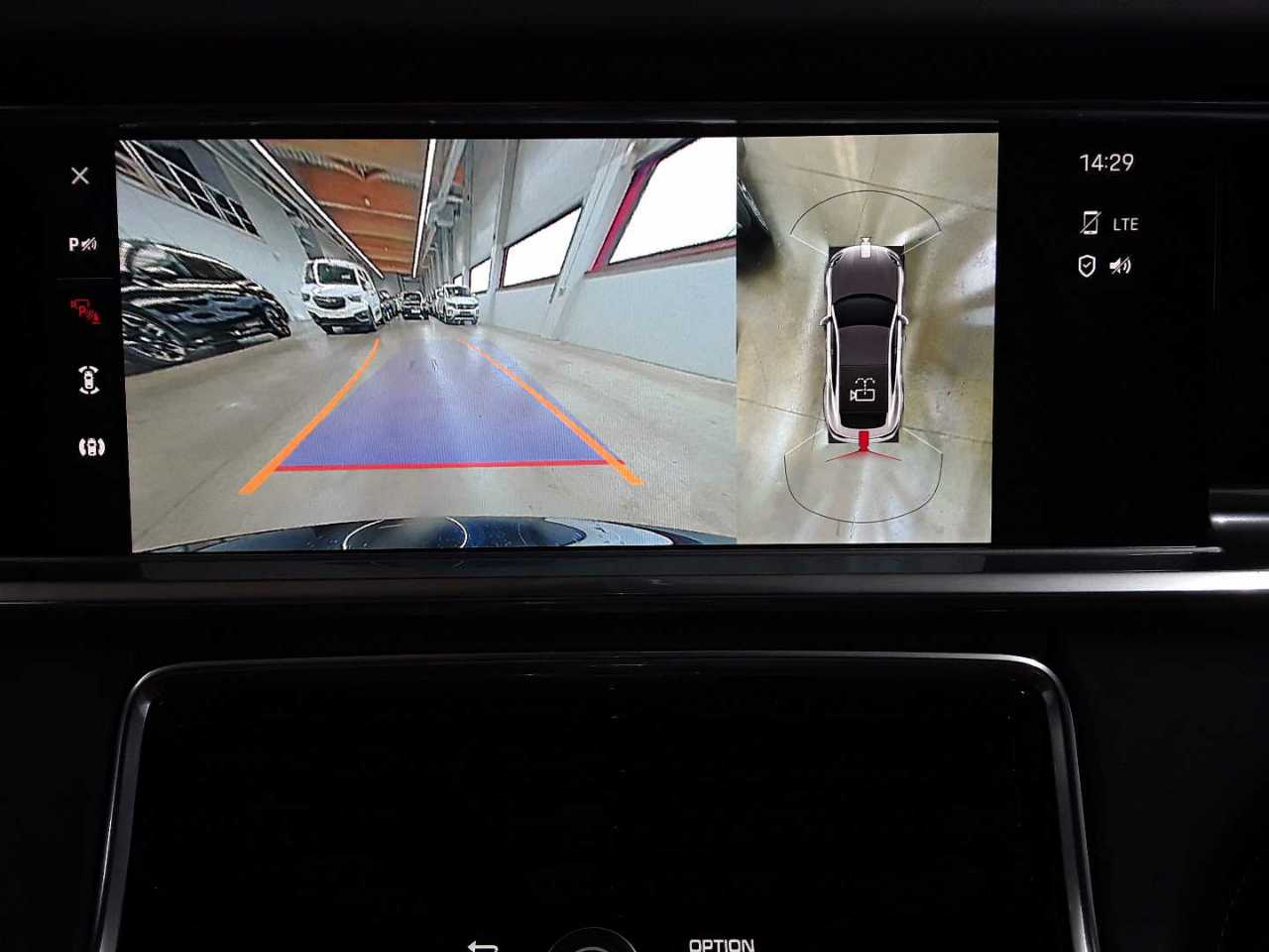 Porsche Panamera 4 E-Hybrid Executive 16