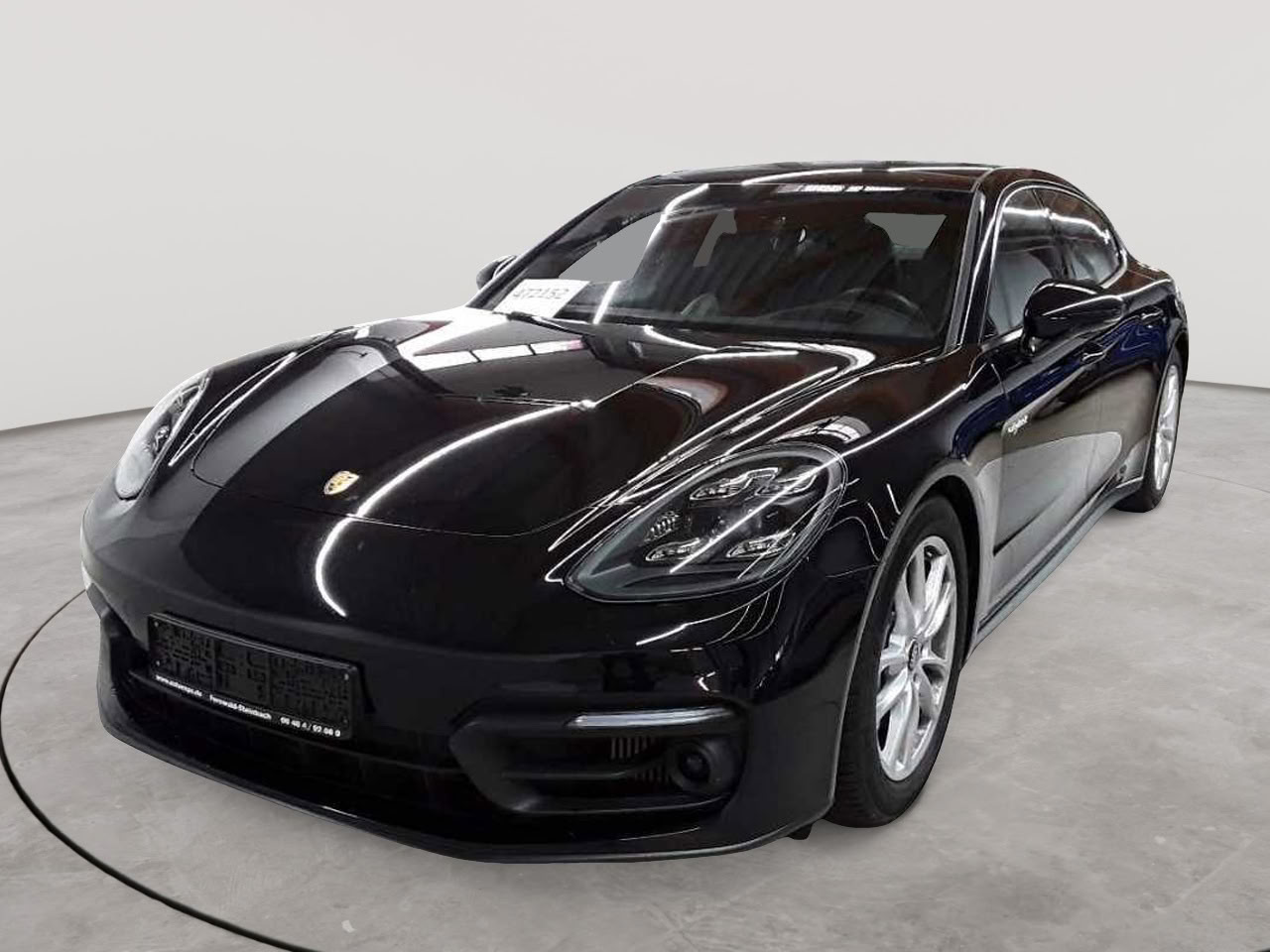 Porsche Panamera 4 E-Hybrid Executive 2