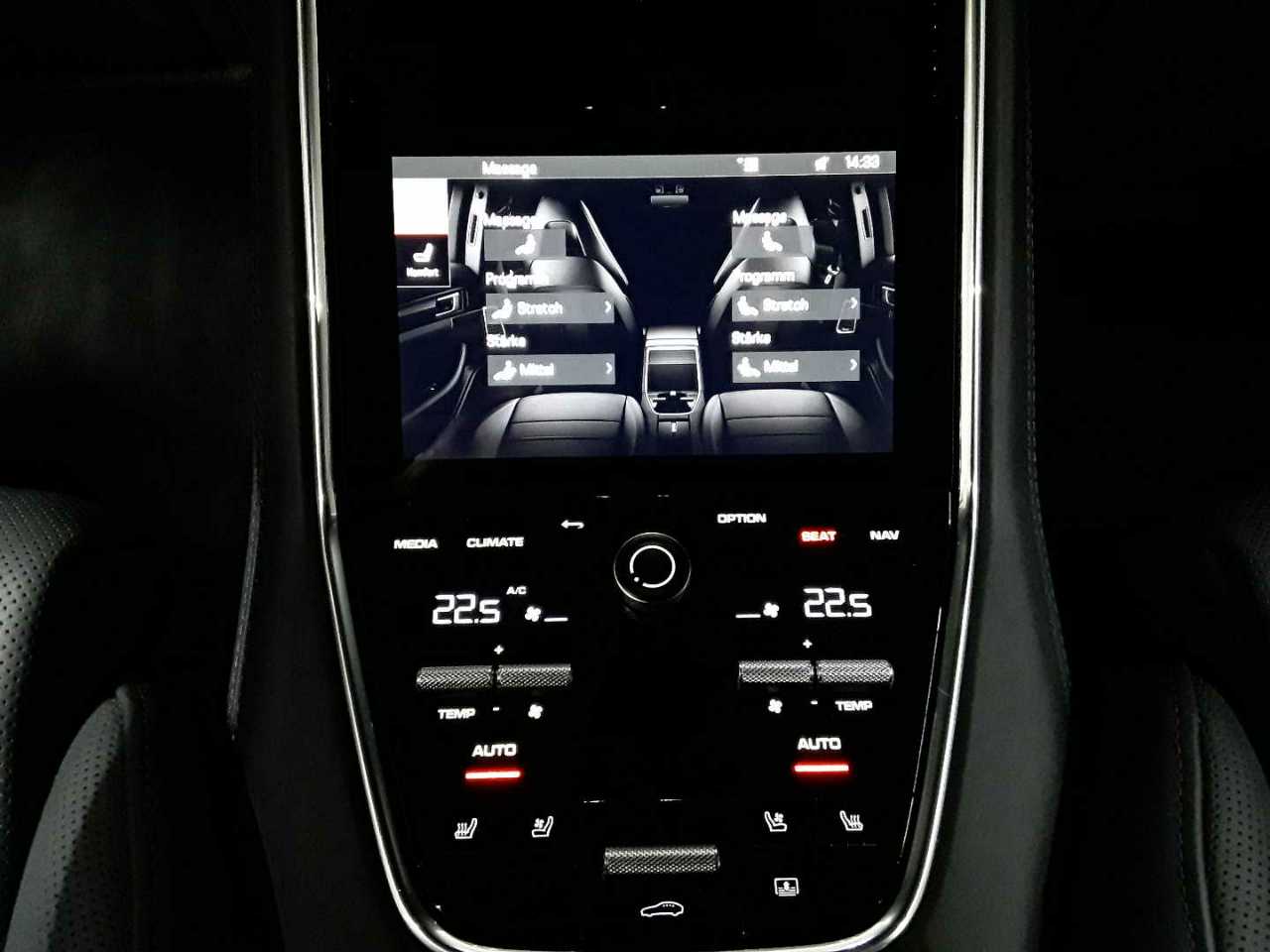 Porsche Panamera 4 E-Hybrid Executive 19