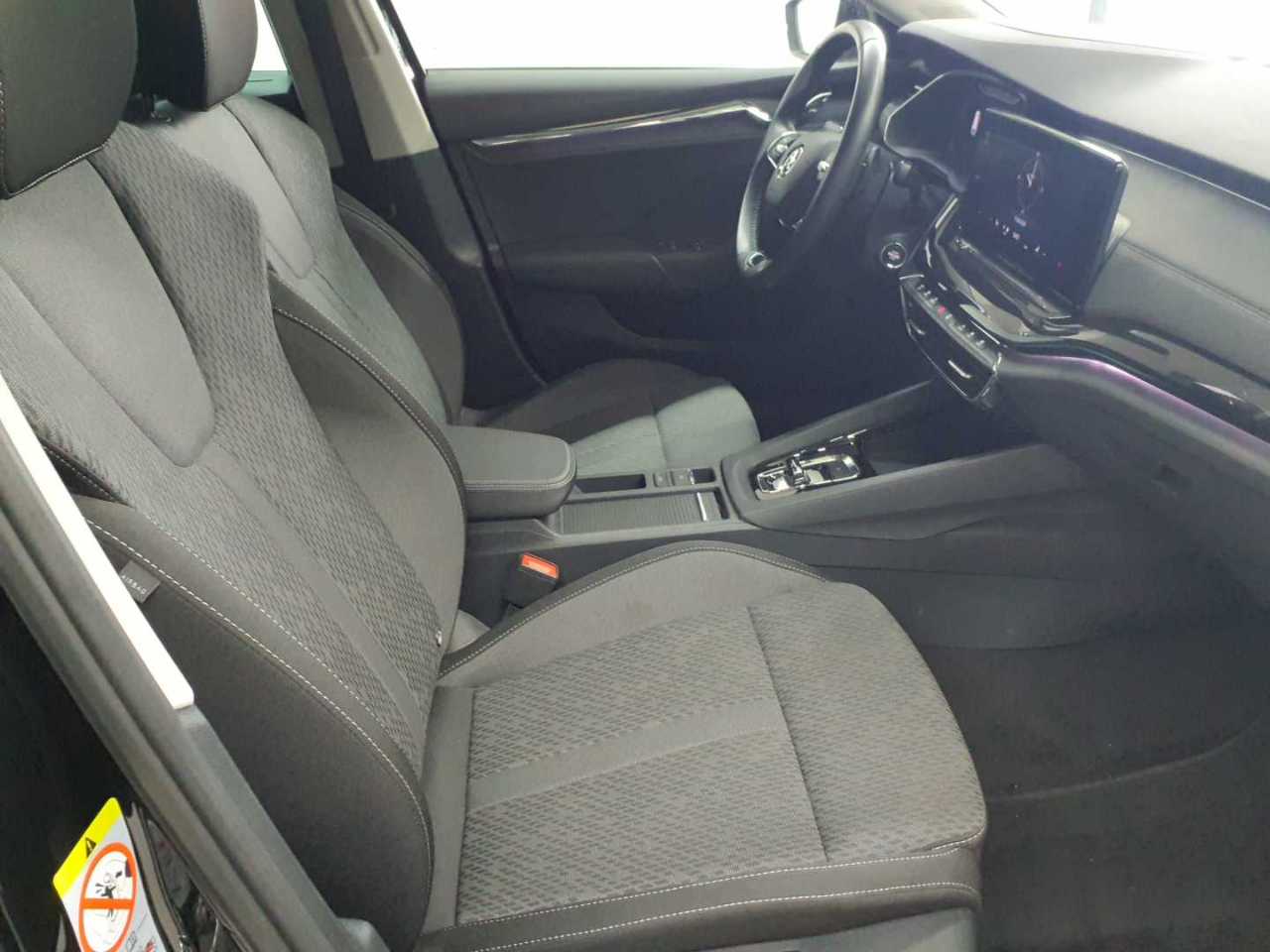 Skoda Octavia Combi 2.0 TDI DSG Style 8