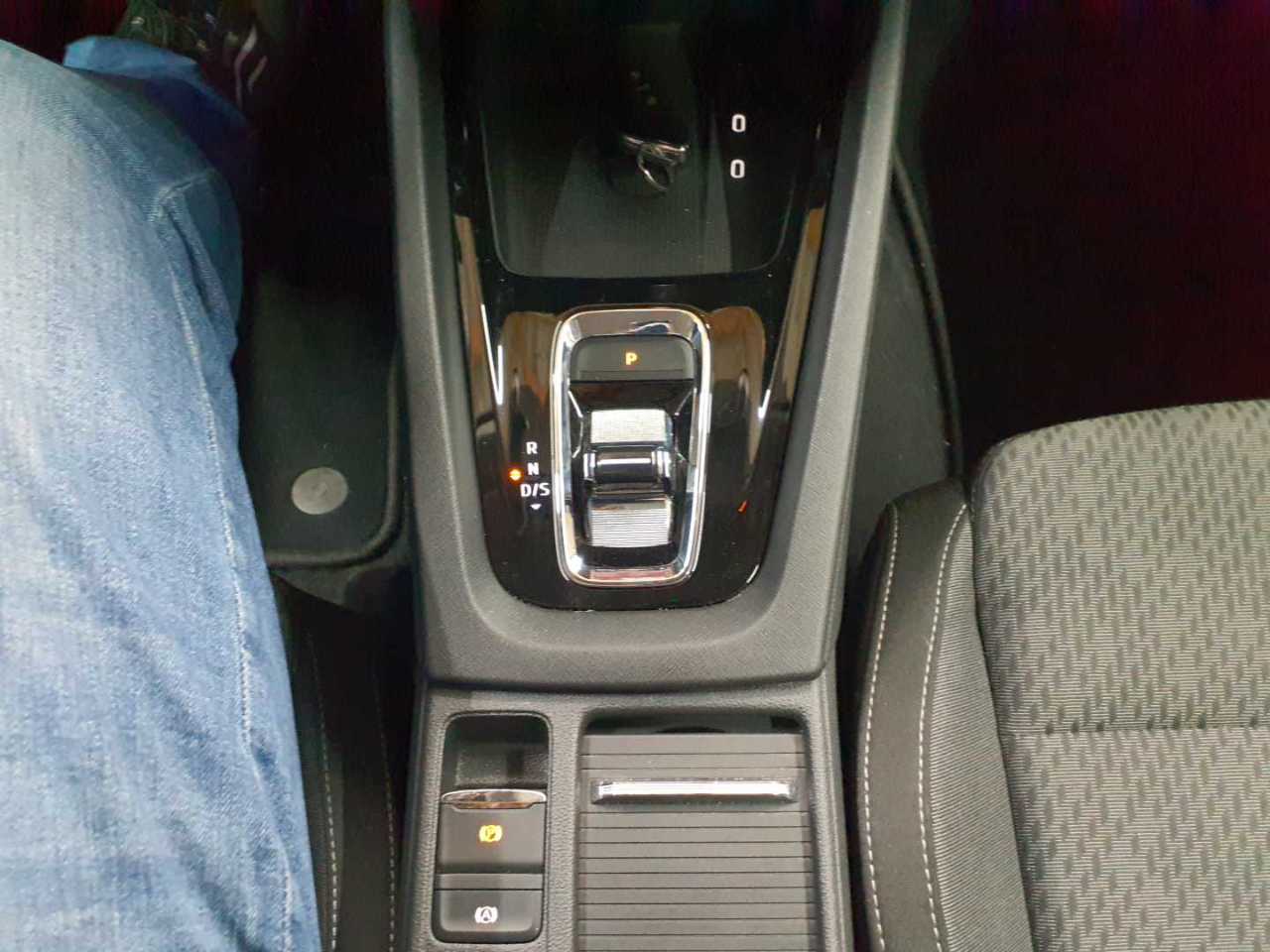 Skoda Octavia Combi 2.0 TDI DSG Style 10