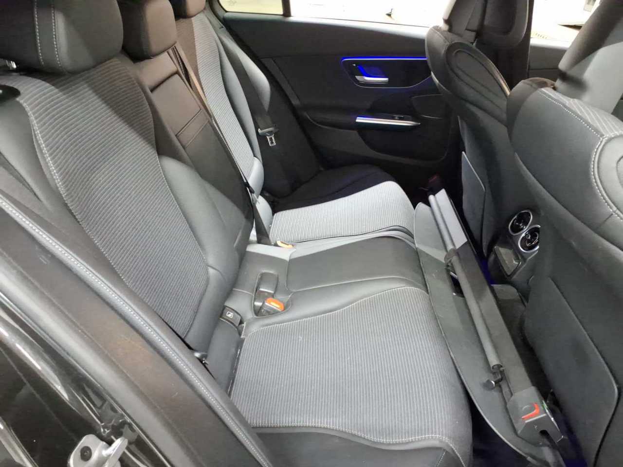 Mercedes-Benz C 200 d T 9G-TRONIC Avantgarde 14