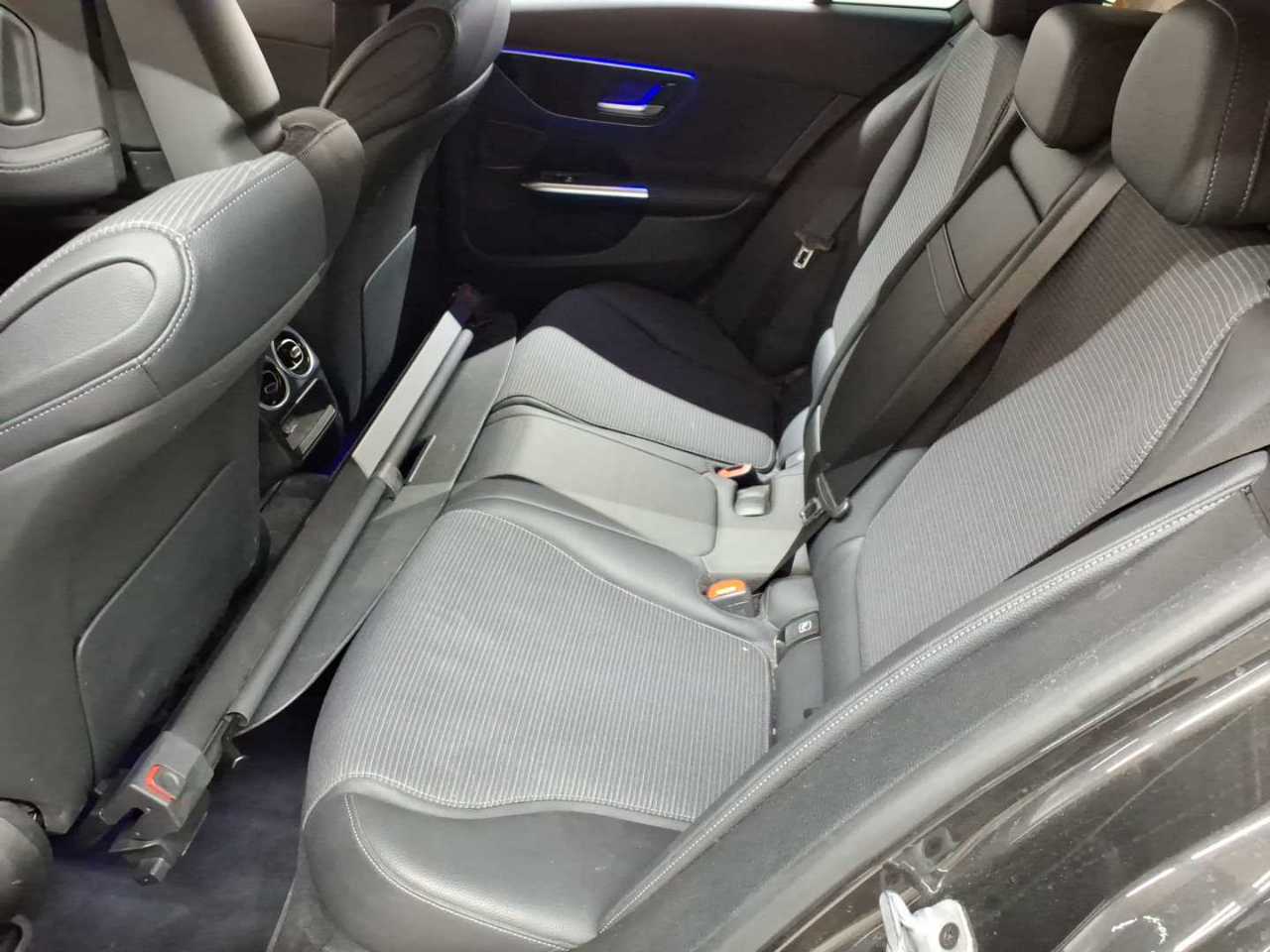 Mercedes-Benz C 200 d T 9G-TRONIC Avantgarde 13