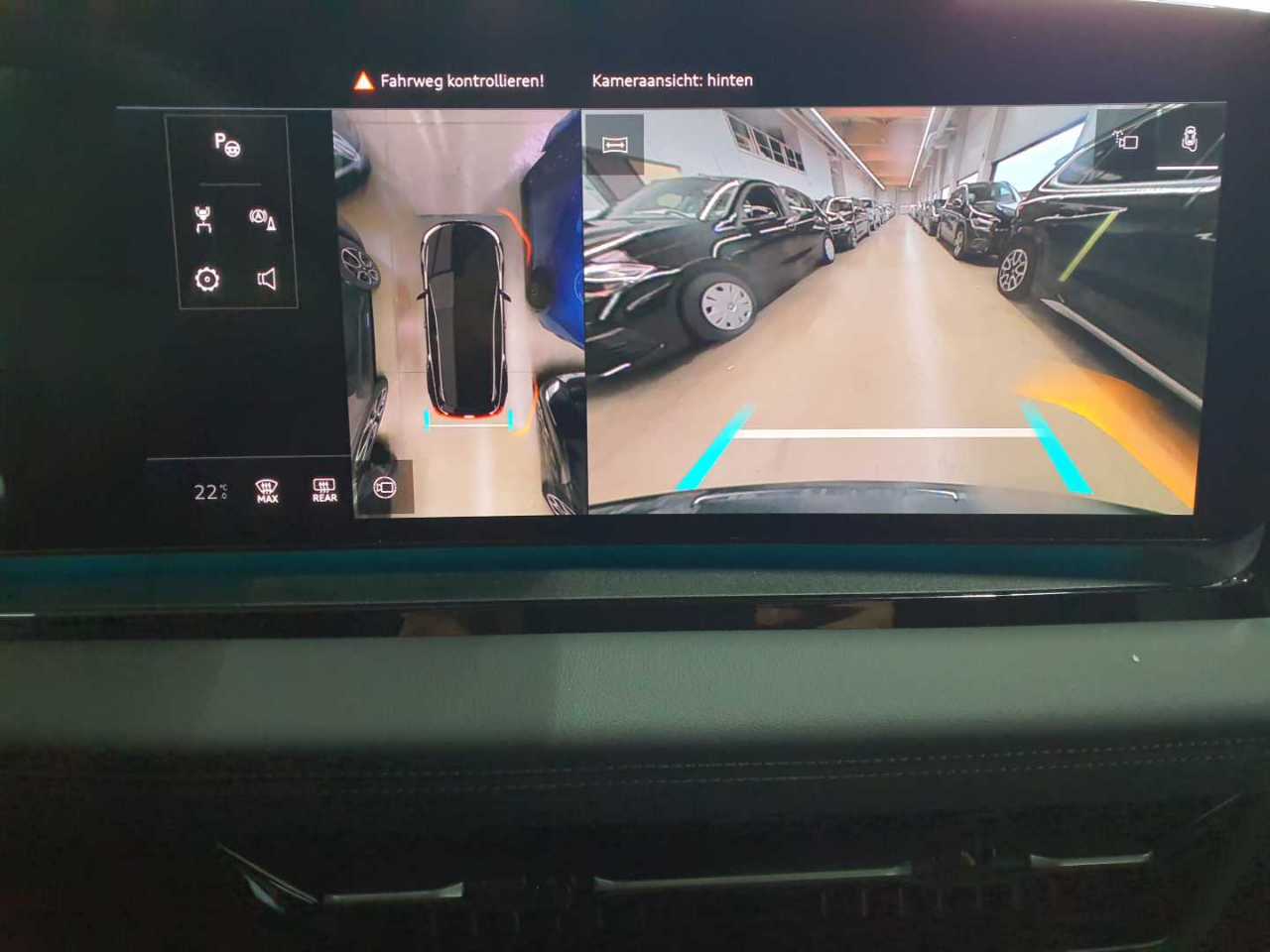 Audi Q6 e-tron quattro 18