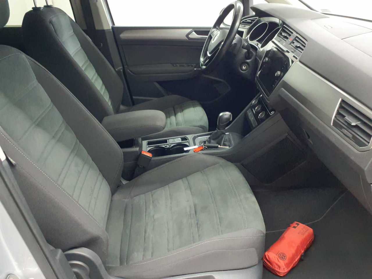 Vw Touran 2.0 TDI SCR DSG Comfortline 8