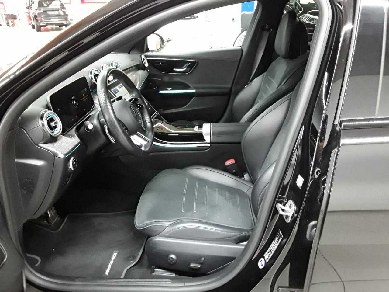 Mercedes-Benz C 220 d T 9G-TRONIC AMG Line 7