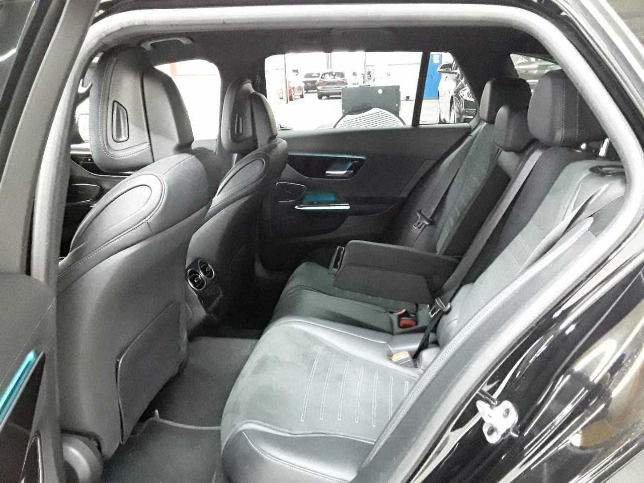 Mercedes-Benz C 220 d T 9G-TRONIC AMG Line 13