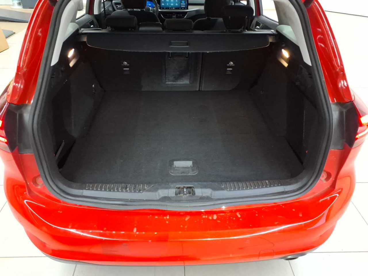 Ford Focus Turnier 1.5 EcoBlue Start-Stopp-System Aut. TITANIUM X 15