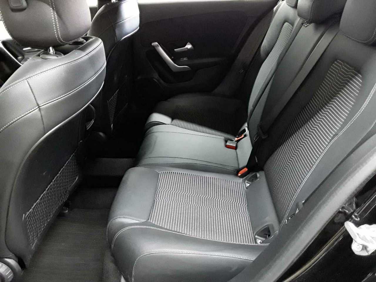 Mercedes-Benz A 200 d 8G-DCT Progressive 13