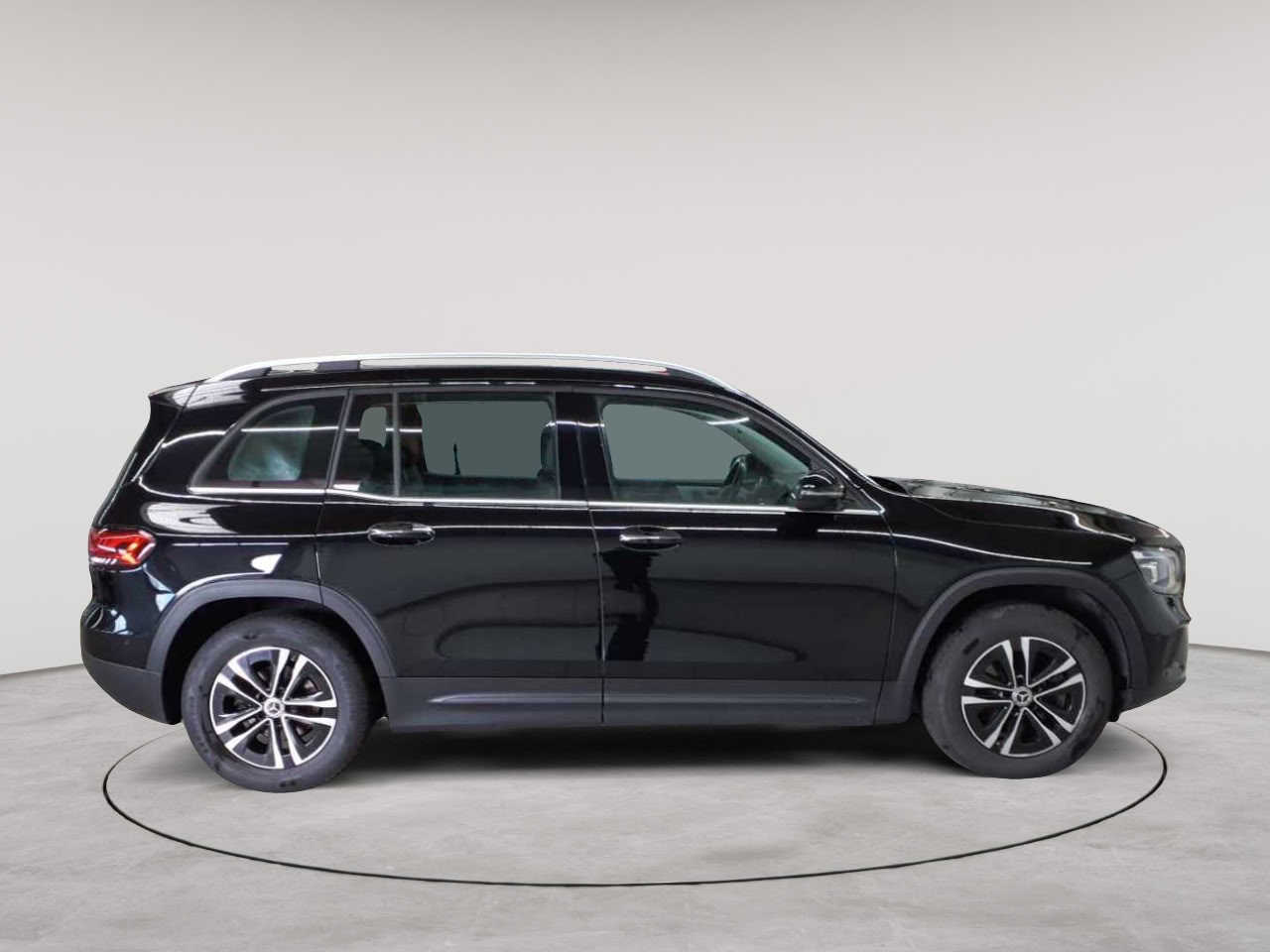 Mercedes-Benz GLB 200 d 8G-DCT Style 3