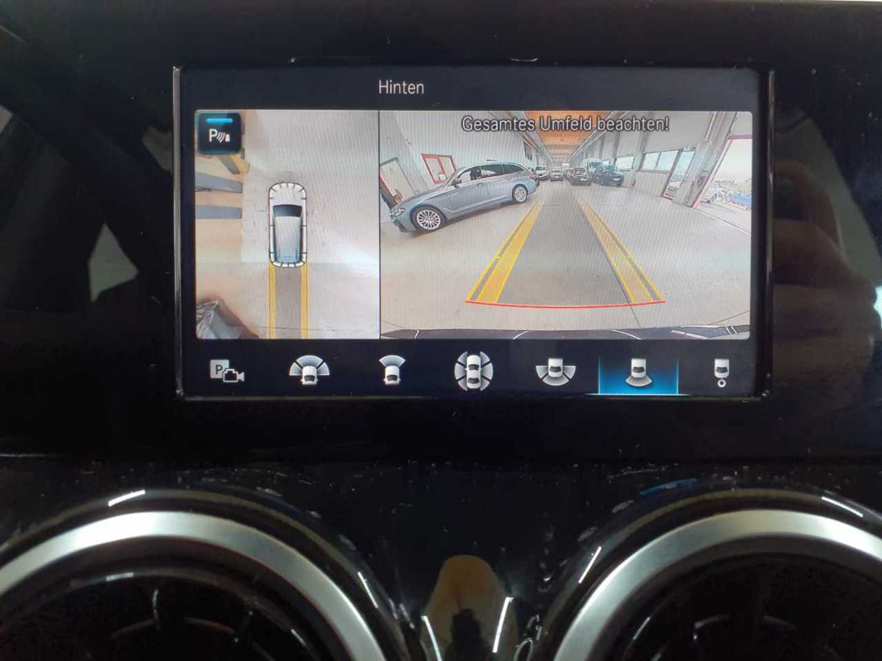 Mercedes-Benz GLB 200 d 8G-DCT Style 16